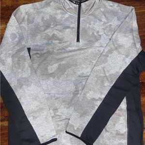 Hurley Mens DF NTRLZ Track Qz Size Small, Gray Camo, black accents